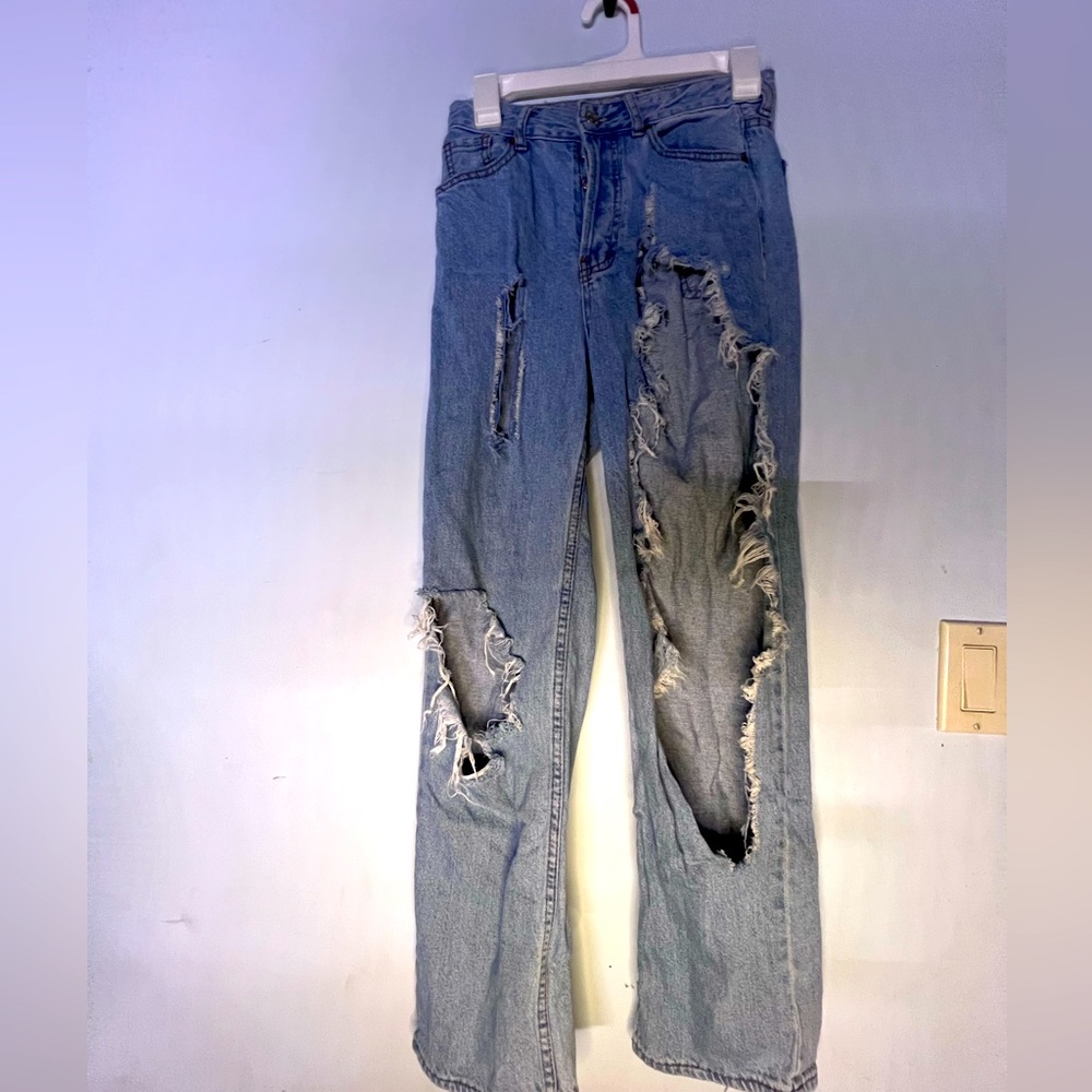 Ripped Women’s Jeans
